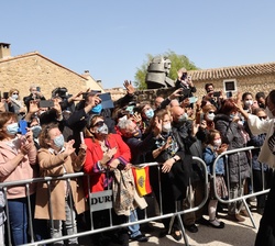Los Reyes reciben el saludo de los vecinos de Fuendetodos