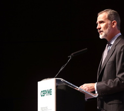 Don Felipe dirigió unas palabras a los asistentes