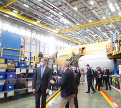 Don Felipe en la visita a las instalaciones de Airbus en Getafe con motivo de la creacion del nuevo campus tecnológico