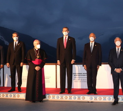 Don Felipe junto a los Jefes de Estado y de Gobierno
