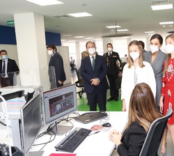 Visita a Navantia de los Reyes y sus hijas, la Princesa de Asturias y la Infanta Doña Sofía