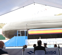 Ceremonia de puesta a flote del “Isaac Peral”