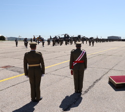 Su Majestad la Reina recibe novedades antes de pasar revista a la fuerza presente