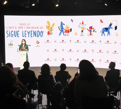 Su Majestad la Reina durante su intervención en la entrega de la 43ª edición de los Premios SM de Literatura Infantil y Juvenil “El Barco de Vap