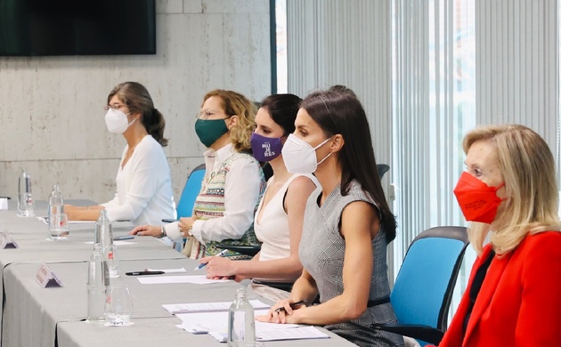 Doña Letizia durante la reunión de trabajo