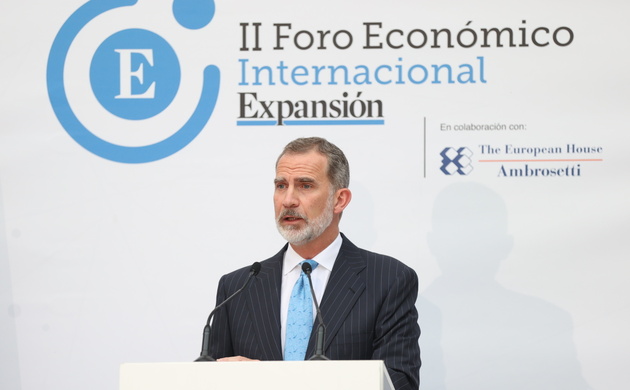 Su Majestad el Rey durante su intervención en el II Foro Económico Internacional EXPANSIÓN