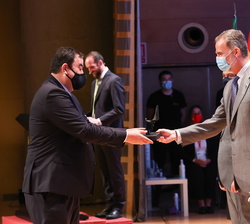Su Majestad el Rey entrega el Premio Nacional de Innovación 2020 en la modalidad "Pequeña y Mediana Empresa" al director general de SEIPASA 