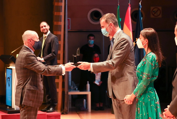 Su Majestad el Rey entrega el Premio Nacional de Innovación 2020 en la modalidad "Trayectoria Innovadora" a Francisco Marín Pérez
