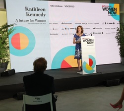 Doña Letizia durante la conferencia: “A Future for women” de Kathleen Kennedy