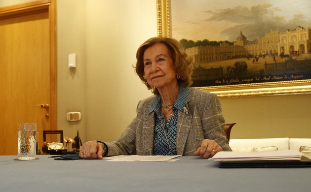 Su Majestad la Reina Doña Sofía preside la videoconferencia con la Fundación Cien con motivo del Día Mundial del ELA