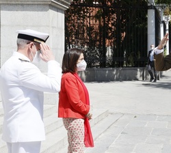 Su Majestad el Rey a su llegada al Centro Superior de Estudios de la Defensa Nacional