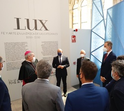 Su Majestad el Rey en la exposición “LUX” de la Fundación “Las edades del hombre”