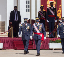 Acto de toma de posesión del mando del nuevo Coronel Directo