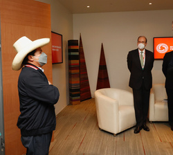 Su Majestad el Rey recibe el saludo del presidente electo de la República del Perú, Pedro Castillo