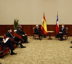 Vista general del Salón donde tuvo lugar el encuentro de Su Majestad el Rey con el Presidente de la República de Chile, Sebastián Piñera