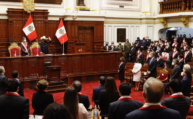 Momento del juramento del Presidente de la República del Perú