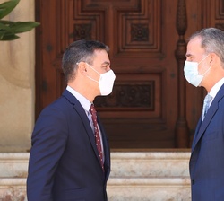 El Rey conversa con el presidente del Gobierno