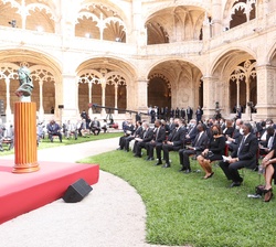 Su Majestad el Rey durante las ceremonias fúnebres de estado en memoria del expresidente de la República Portuguesa, Jorge Sampaio