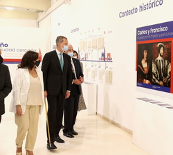 Su Majestad el Rey en la exposición "Logroño, una Ciudad Cercada"