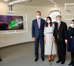 Sus Majestades los Reyes, junto a Su Excelencia Marcelo Rebelo de Sousa, Presidente de la República Portuguesa, Mauricio Botton y Señora, en los nuevo