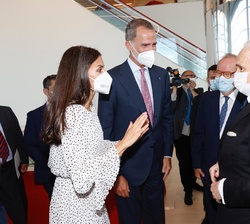 Don Felipe y Doña Letizia tuvieron la oportunidad de saludar a Josep Carreras, invitado al acto