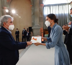 Su Majestad la Reina entrega el Premio Nacional de Las Letras Españolas 2019 a Don Bernardo Atxaga