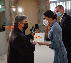 Su Majestad la Reina entrega el Premio Nacional de Teatro 2019 a Don Andrés Lima