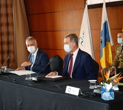 Su Majestad el Rey durante clausura del primer encuentro de Ministros de Justicia de los países de habla española y portuguesa