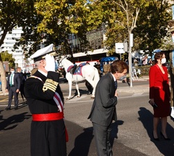 Su Majestad el Rey recibe el saludo del jefe de Estado Mayor de la Defensa, el almirante General Teodoro Esteban López Calderón