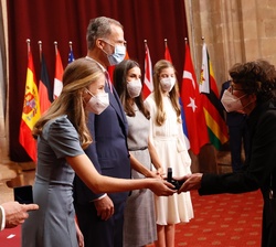 Su Alteza Real la Princesa de Asturias durante el acto de entrega de la insignia de la Fundación 