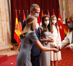 Su Alteza Real la Princesa de Asturias durante el acto de entrega de la insignia de la Fundación 