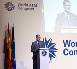 Don Felipe durante su intervención 