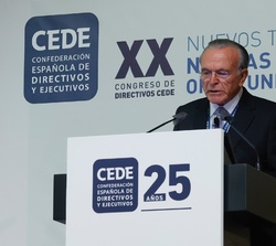 Inrtervención del presidente de la Fundación Bancaria "la Caixa" y presidente de la Confederación Española de Directivos y Ejecutivos, Isidr