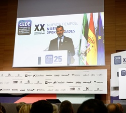 Su Majestad el Rey dirige unas palabras durante la clausura del XX Congreso de Directivos CEDE - Confederación Española de Directivos y Ejecutivos