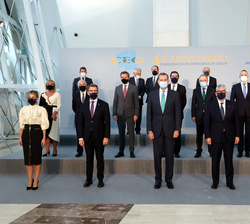 Fotografía de grupo con el Comité Directivo y Junta Directiva de la Confederación de Empresarios de Galicia
