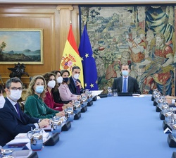 Su Majestad el Rey preside la reunión del Consejo de Seguridad Nacional