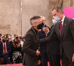 Fernando Valladares, Doctor en Ciencias Biógicas y Profesor de investigación del CSIC, recibe de Don Felipe el Premio Rei Jaume I de Protección del Me