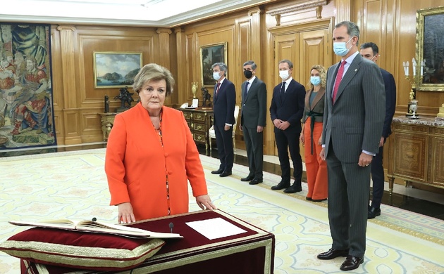 La nueva presidenta del Tribunal de Cuentas, Enriqueta Chicano Jávega, promete su cargo ante Su Majestad el Rey
