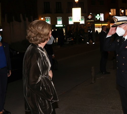 Su Majestad la Reina Doña Sofía es recibida por el jefe de Estado Mayor de la Defensa, Teodoro Esteban López-Calderón