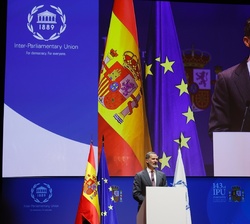 Don Felipe durante su intervención en la inauguración de la 143 Asamblea de la Unión Interparlamentaria