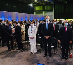 Su Majestad el Rey, el Presidente de la República de Colombia, Iván Duque, y la ministra de Justicia, Pilar Llop, antes de dar comienzo la ceremonia d