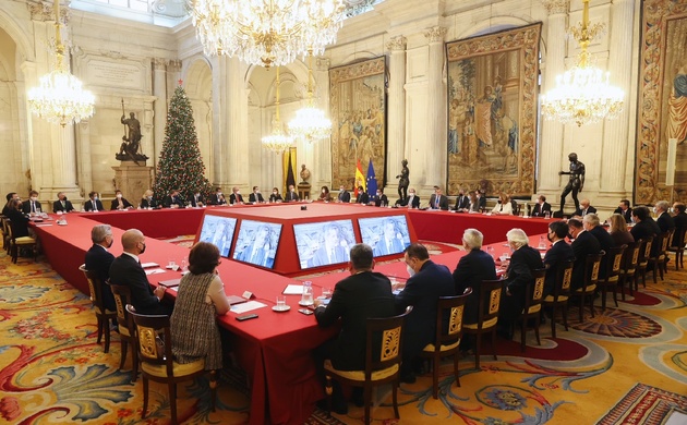 Don Felipe durante el desarrollo de la XXV reunión del Patronato de la Fundación Princesa de Girona