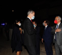 Sus Majestades los Reyes a su llegada a la sede del Comité Olímpico Español