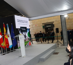 Don Felipe durante el acto de inauguración de la línea de Alta Velocidad Madrid-Galicia