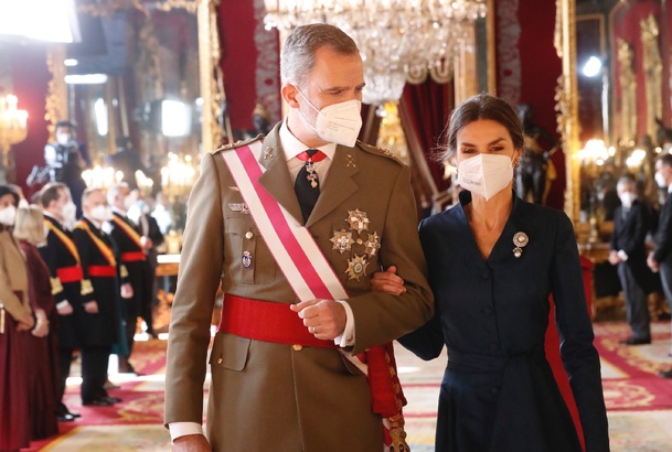 Los Reyes tras finalizar el acto solemne de la Pascua Militar