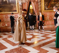 Sus Majestades los Reyes reciben el saludo de los diplomáticos acreditados en España