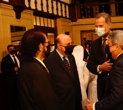 Don Felipe durante el encuentro