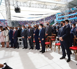 Su Majestad el Rey junto a los jefes de Estado y de Gobierno asistentes a la ceremonia