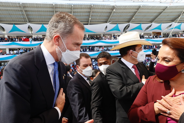 Su Majestad el Rey recibe el saludo de la Presidenta Electa de Honduras, Xiomara Castro