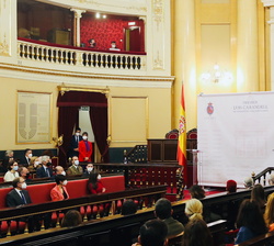 Su Majestad la Reina durante la intervención del presidente del Senado, Ander Gil